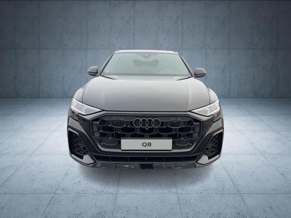 Audi Q8 SUV S line business TFSI e qu tiptr PANO 23