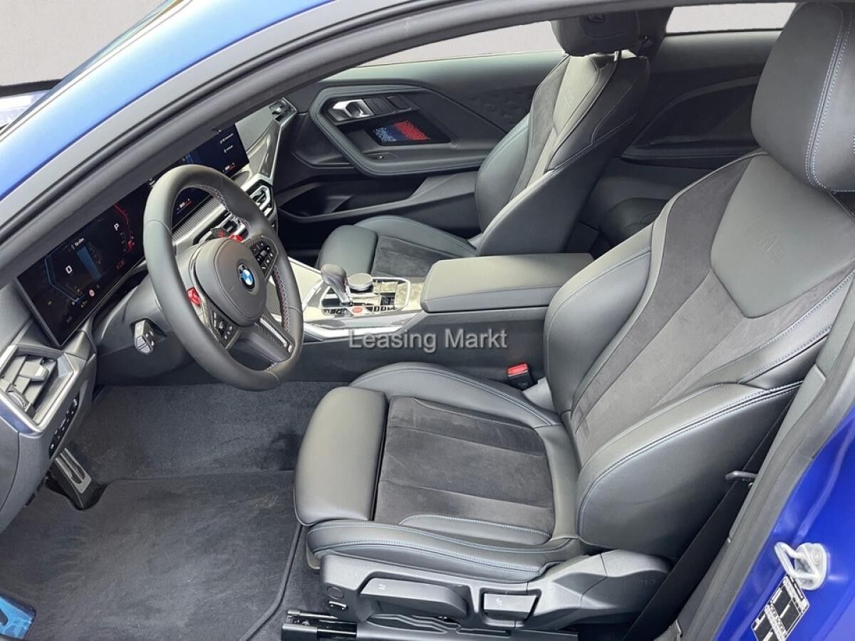 BMW M2 Coupe Sport-Aut. M Carbondach Individual Lack BMW M2 Coupe Sport-Aut. M Carbondach Individual Lack