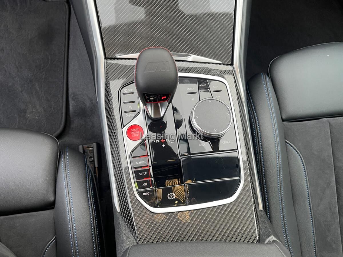 BMW M2 Coupe Sport-Aut. M Carbondach Individual Lack BMW M2 Coupe Sport-Aut. M Carbondach Individual Lack