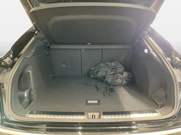 Audi Q3 Sportback e-hybrid S tronic ACC AUT