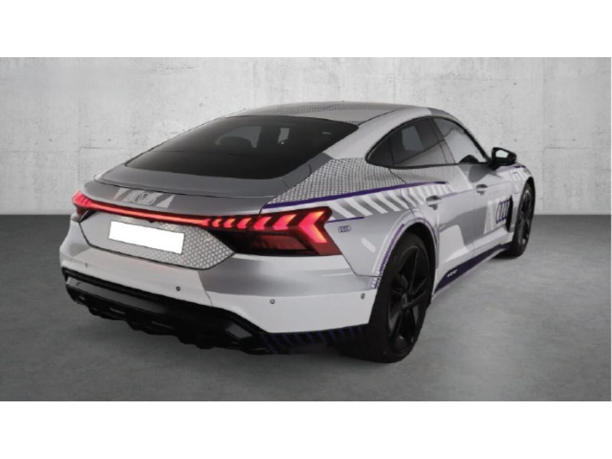 Audi RS e-tron GT quattro ice race edition