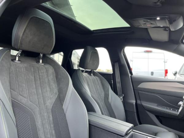 Peugeot 308 SW BlueHDi 130 EAT8 GT AHK-abnehmbar El. Panodach Navi Digitales Cockpit Memory Sitze