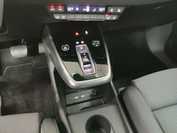 Audi Q4 e-tron 35 AHK/Matrix/HuD/Navi+/RFK/01.30Garantie
