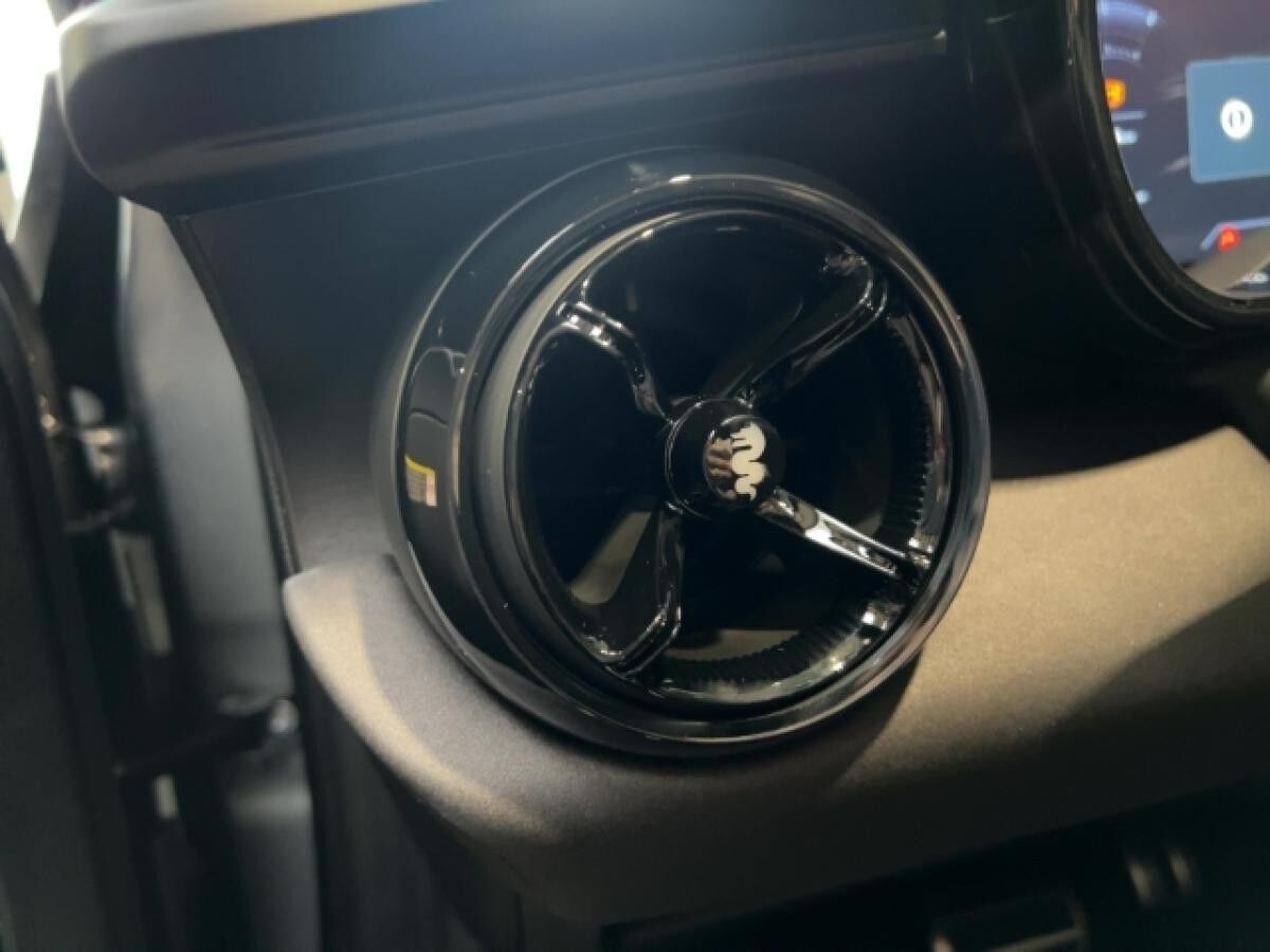 Alfa Romeo Junior Speciale, Tech, Navi, SHZ, Kamera, Black Deal, Gewerbe