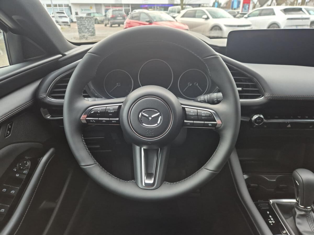Mazda 3 2.0L e-SKYACTIV-X 186PS *Takumi* + LEDER + GSD
