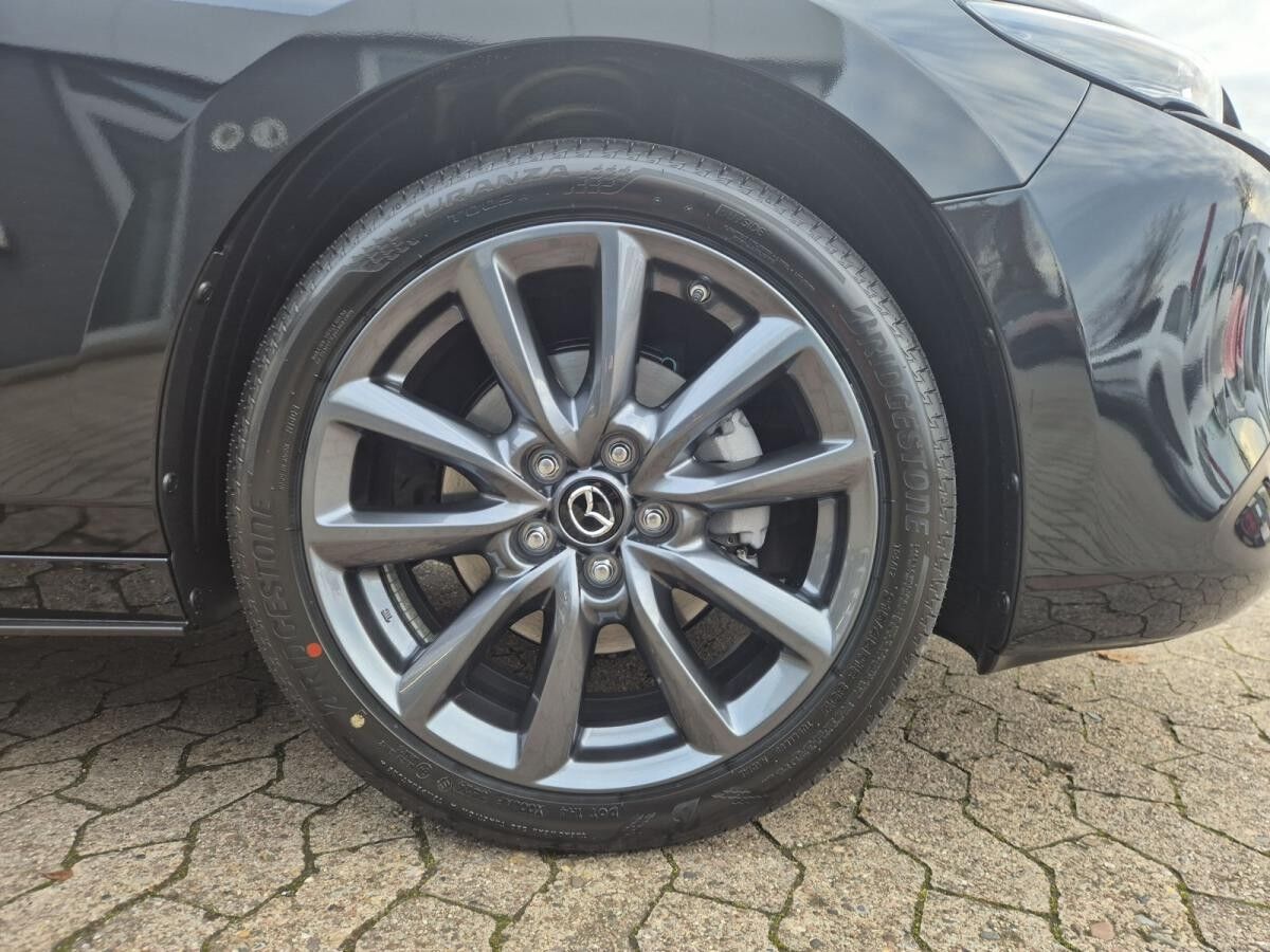 Mazda 3 2.0L e-SKYACTIV-X 186PS *Takumi* + LEDER + GSD