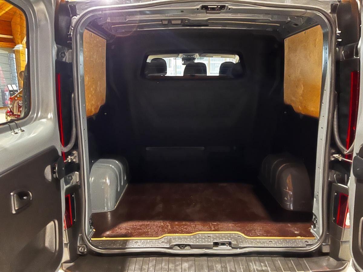 Nissan Primastar Kastenwagen L1H1 DoKa 3,0t N-Connecta 150 PS