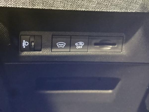 Peugeot 3008 1.2 Allure Navi,Parkpilot,Sitzheizung