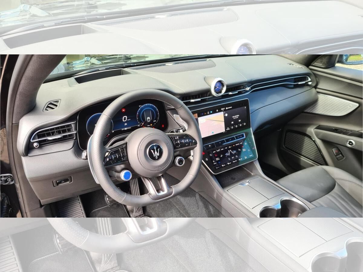 Maserati Grecale Grecale mit HUD und Ganzjahresreifen