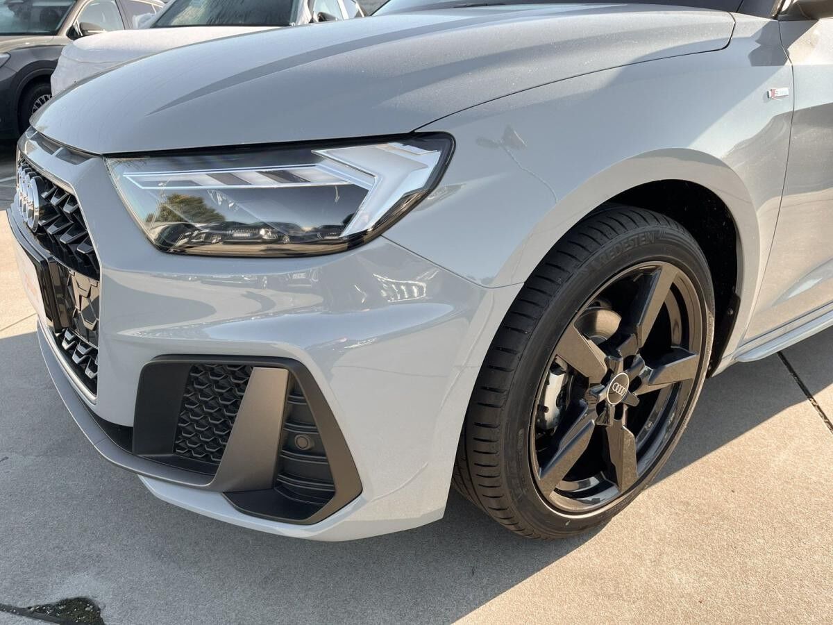 Audi A1 Sportback 25 TFSI S line S tronic LED PDC Virtual