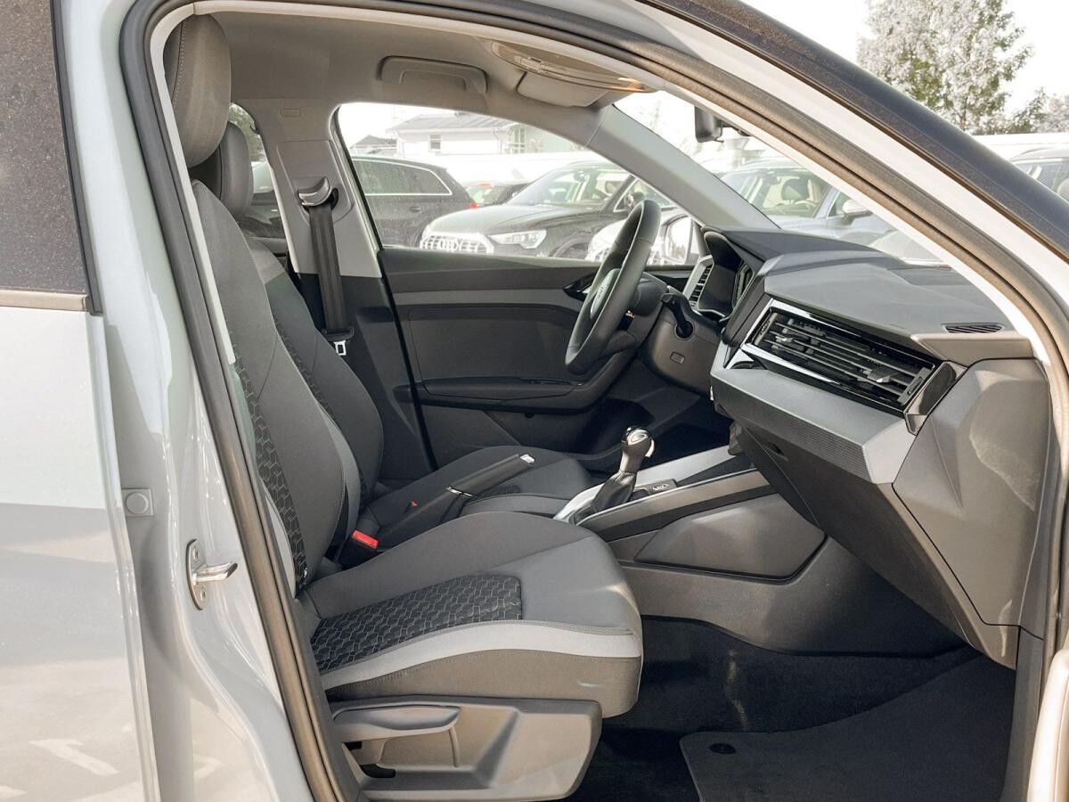 Audi A1 Sportback 25 TFSI S line S tronic LED PDC Virtual