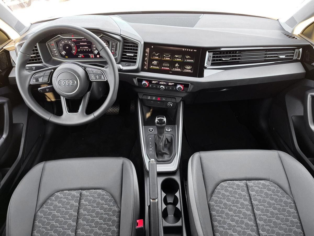 Audi A1 Sportback 25 TFSI S line S tronic LED PDC Virtual