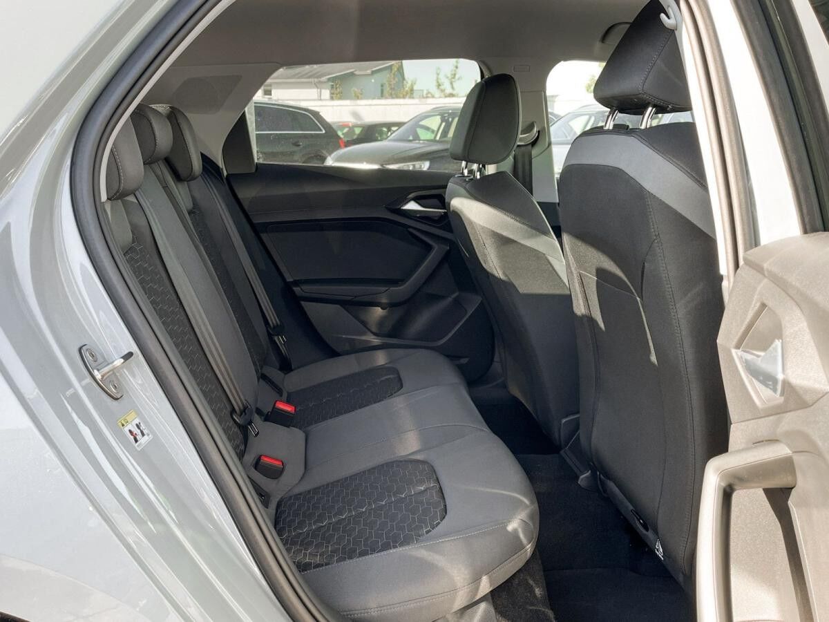 Audi A1 Sportback 25 TFSI S line S tronic LED PDC Virtual