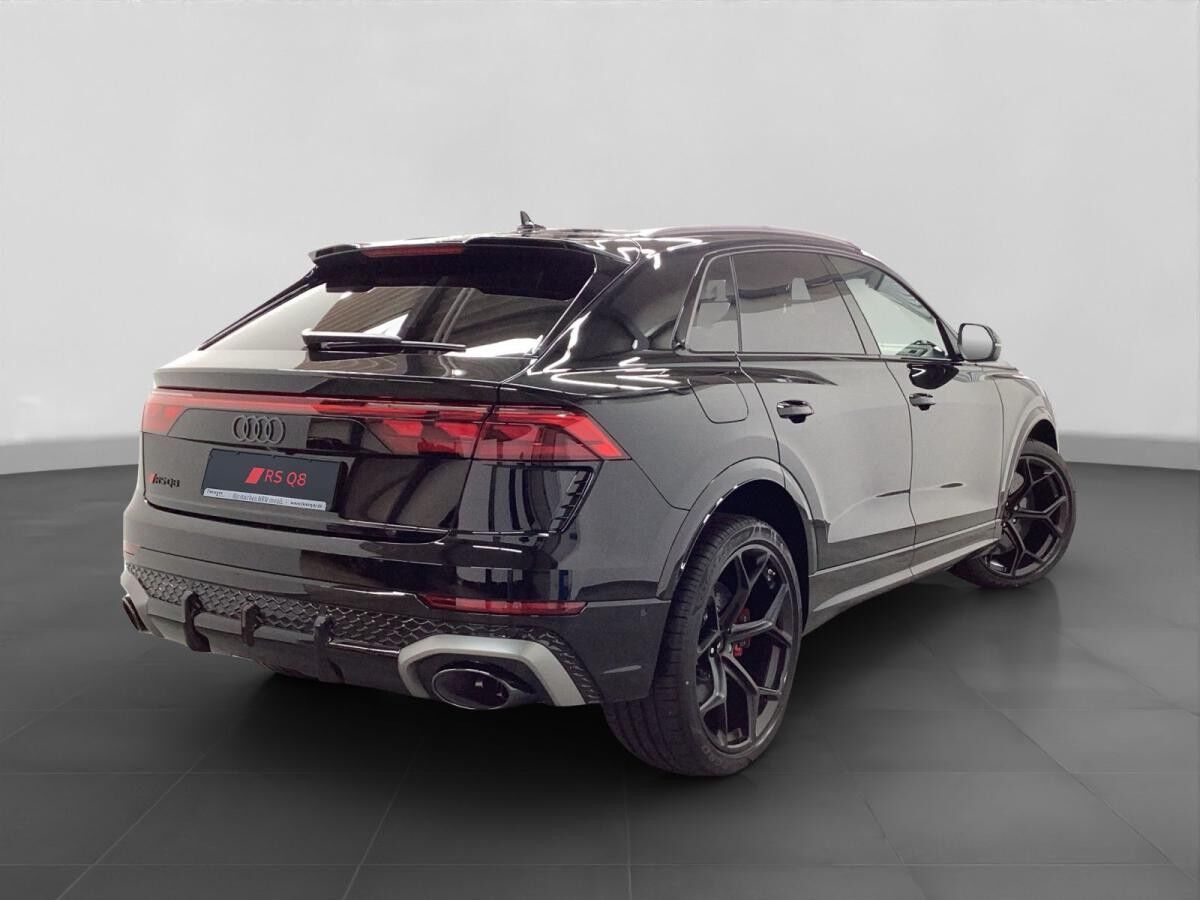 Audi RS Q8 performance 471 kW tiptronic (UPE: 193.295€)