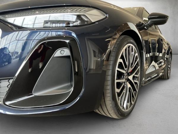 Audi A5 Avant e-hybrid quattro S tronic