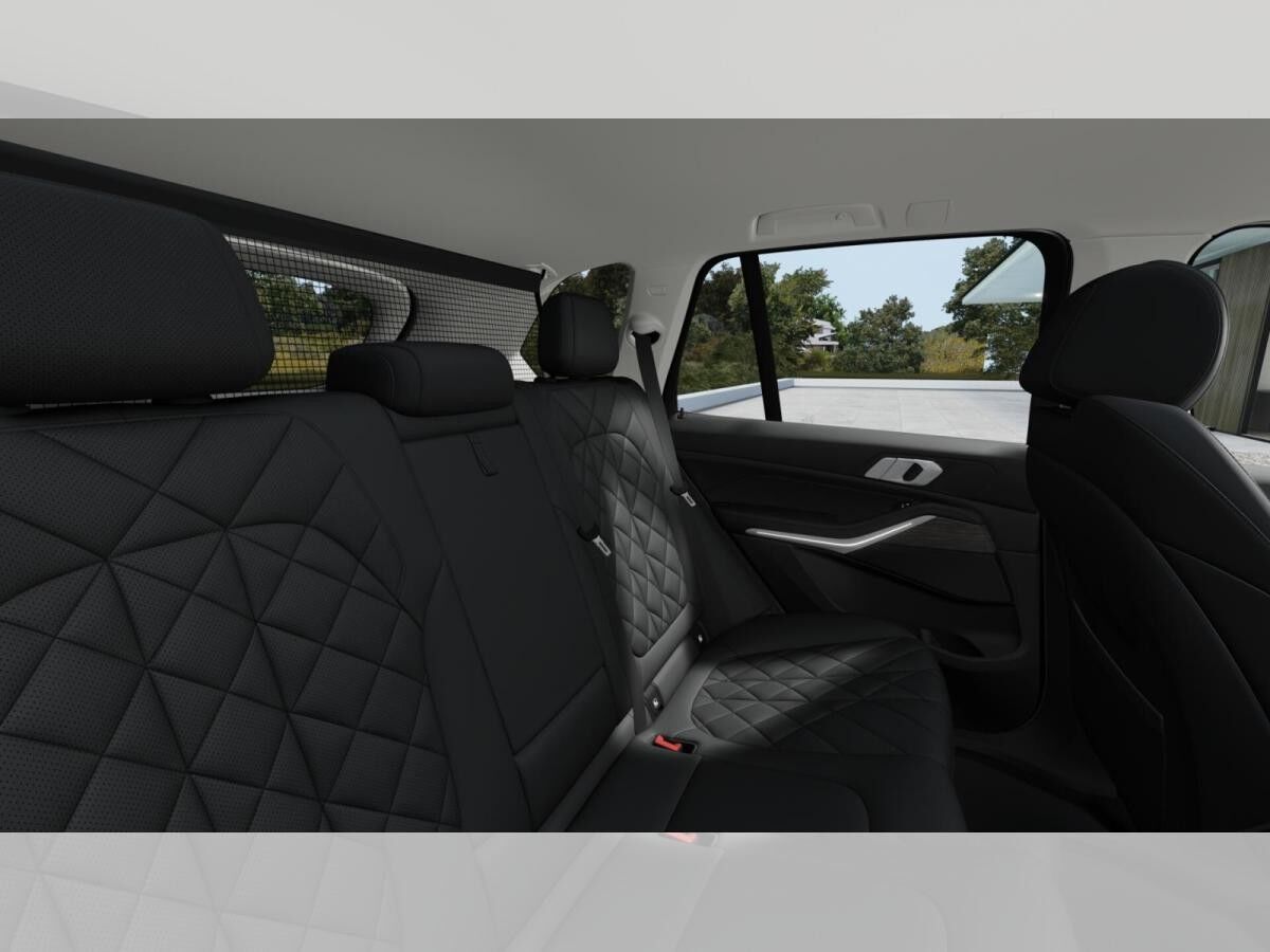 BMW X5 xDrive30d FACELIFT / Komf. / LiveCock/ Hifi / RFK /