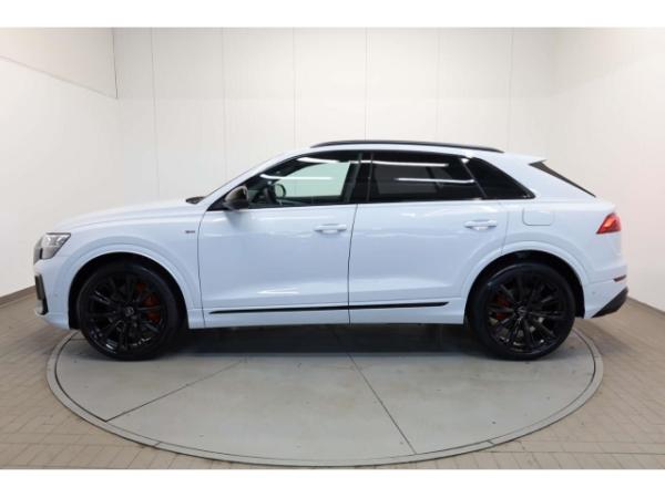 Audi Q8 TFSI e quattro S line business 0,5% DW Versteuerung