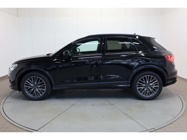 Audi Q3 35 TDI Advanced AHK/RFK/19''/NAV/Virt