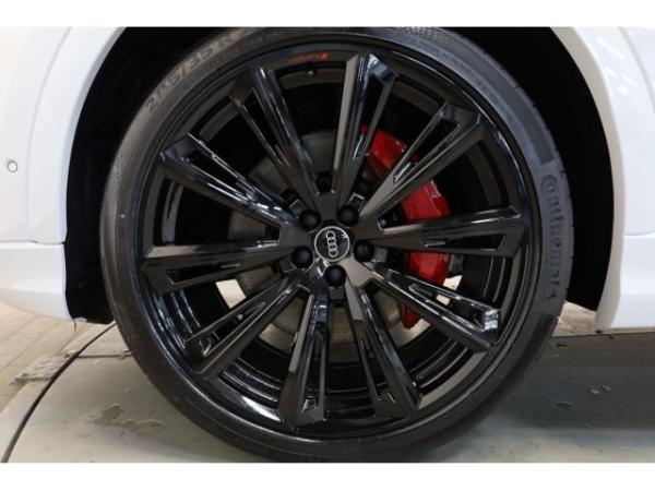 Audi Q8 TFSI e quattro S line business 0,5% DW Versteuerung