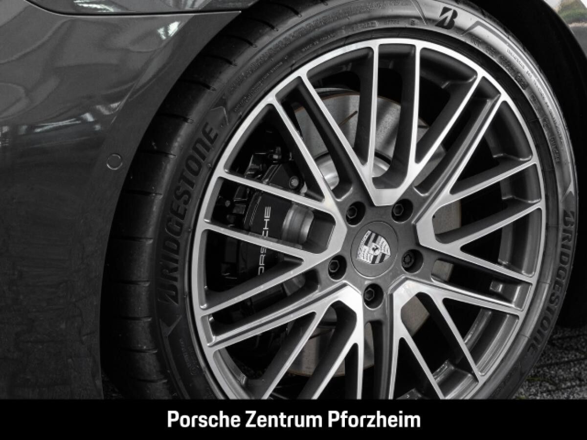 Porsche Panamera 4S E-Hybrid HA-Lenkung InnoDrive BOSE