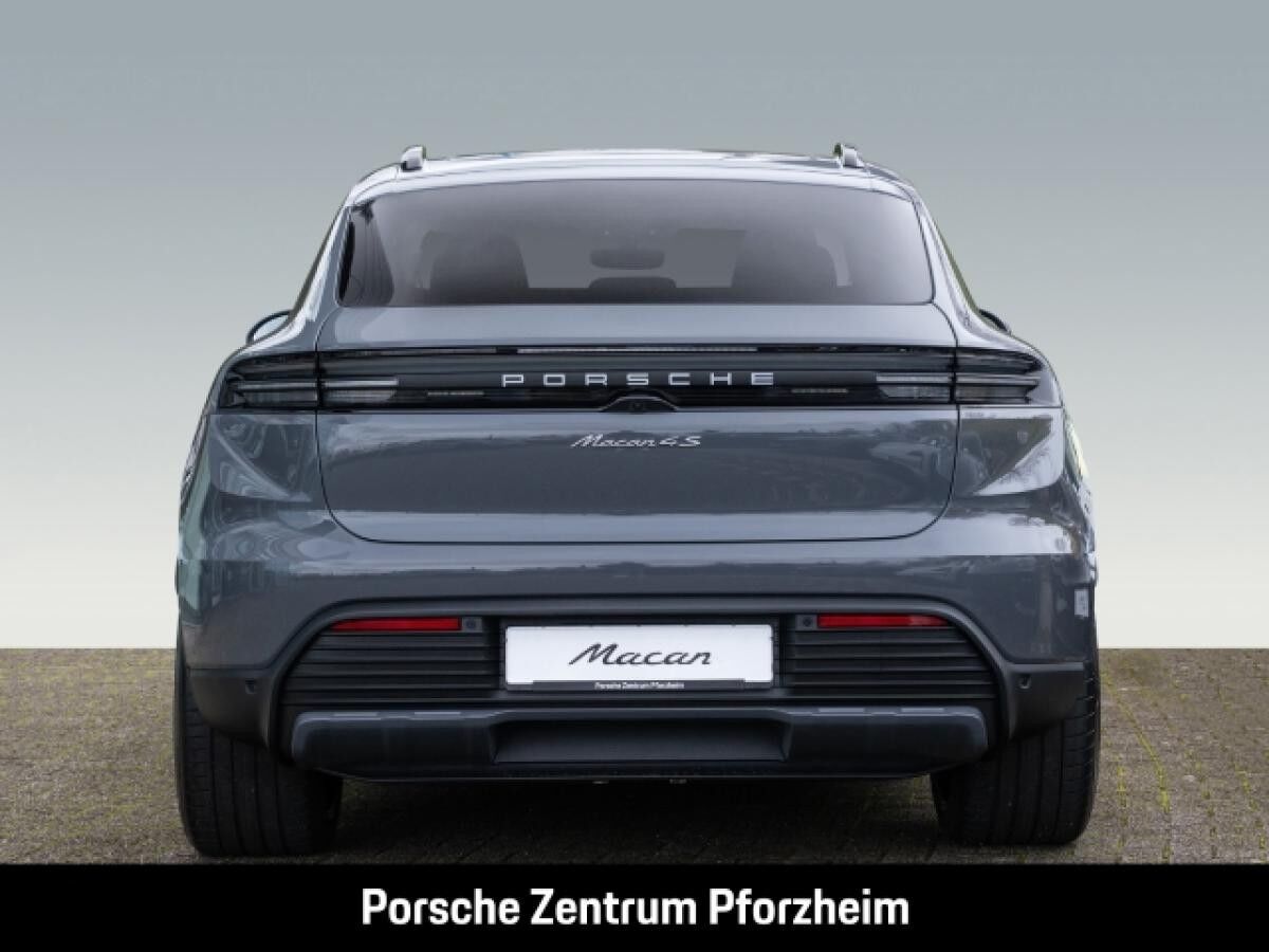 Porsche Macan 4S InnoDrive BOSE Luftfederung 22-Zoll LED