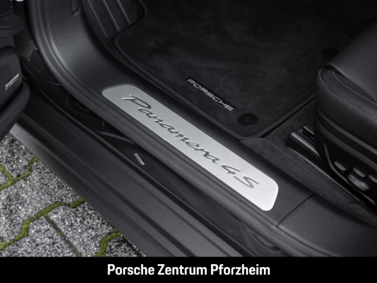 Porsche Panamera 4S E-Hybrid HA-Lenkung InnoDrive BOSE