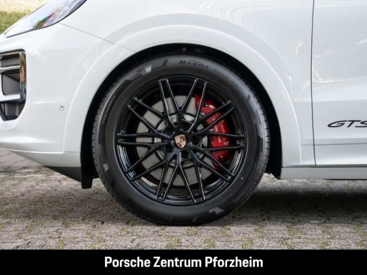 Porsche Cayenne GTS HA-Lenkung InnoDrive Head-Up 21-Zoll