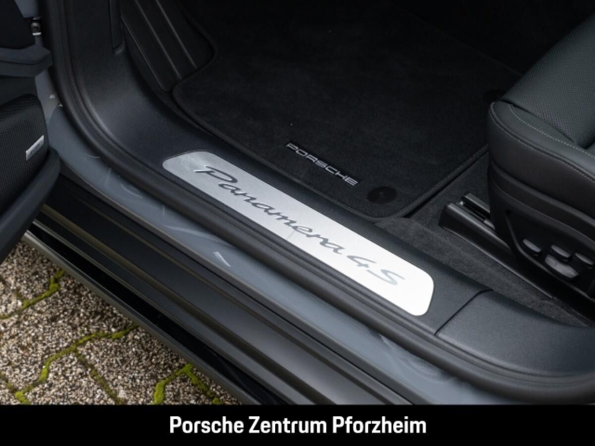 Porsche Panamera 4S E-Hybrid HA-Lenkung InnoDrive BOSE