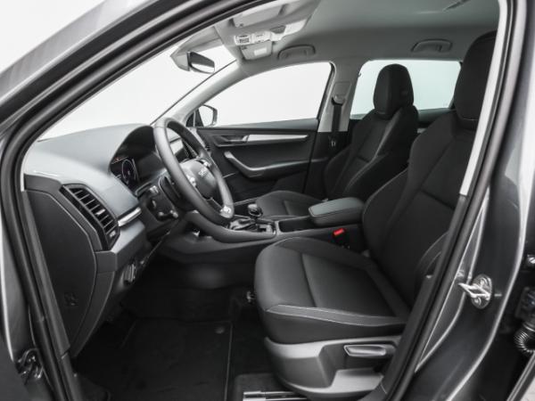 Skoda Karoq Tour 1.5 TSI AHK Navi Kamera ACC