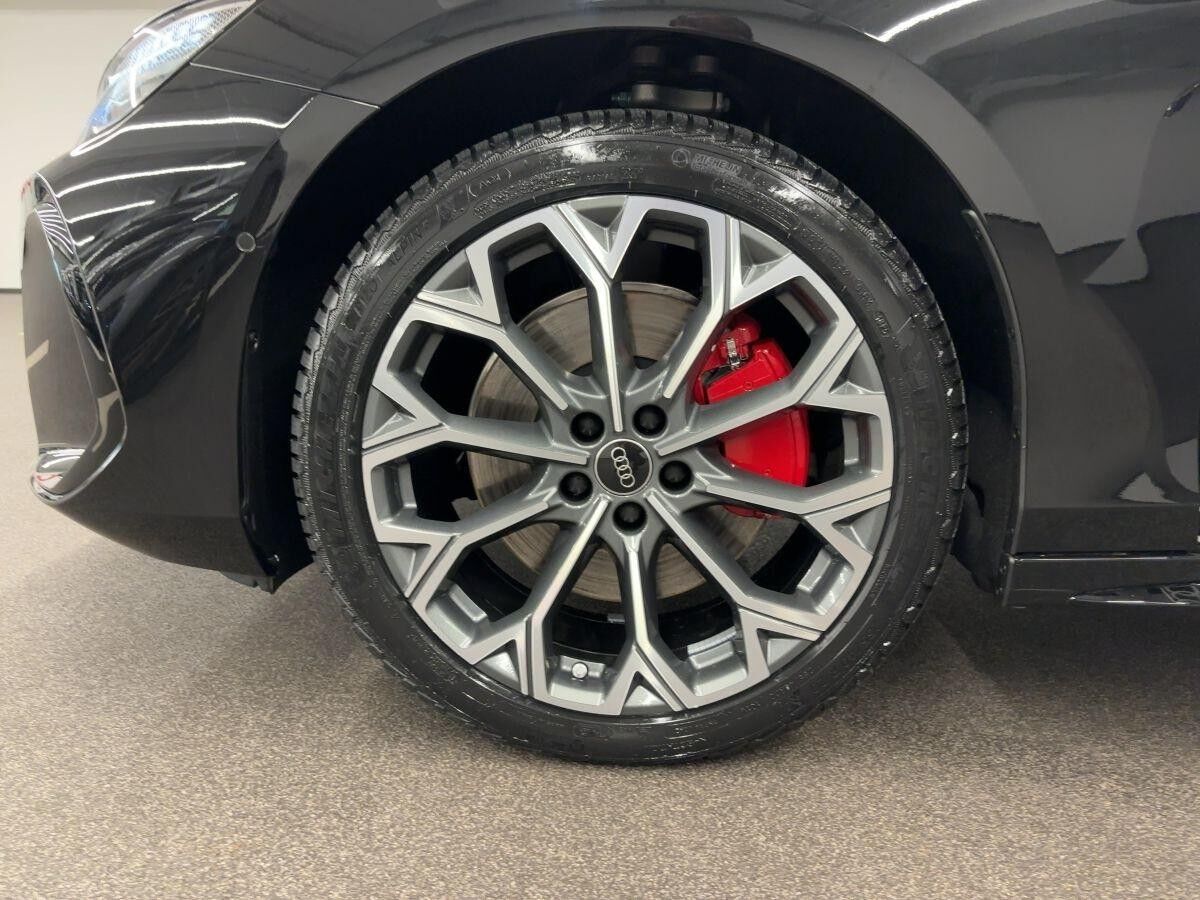 Audi A6 Avant TDI quattro S tronic