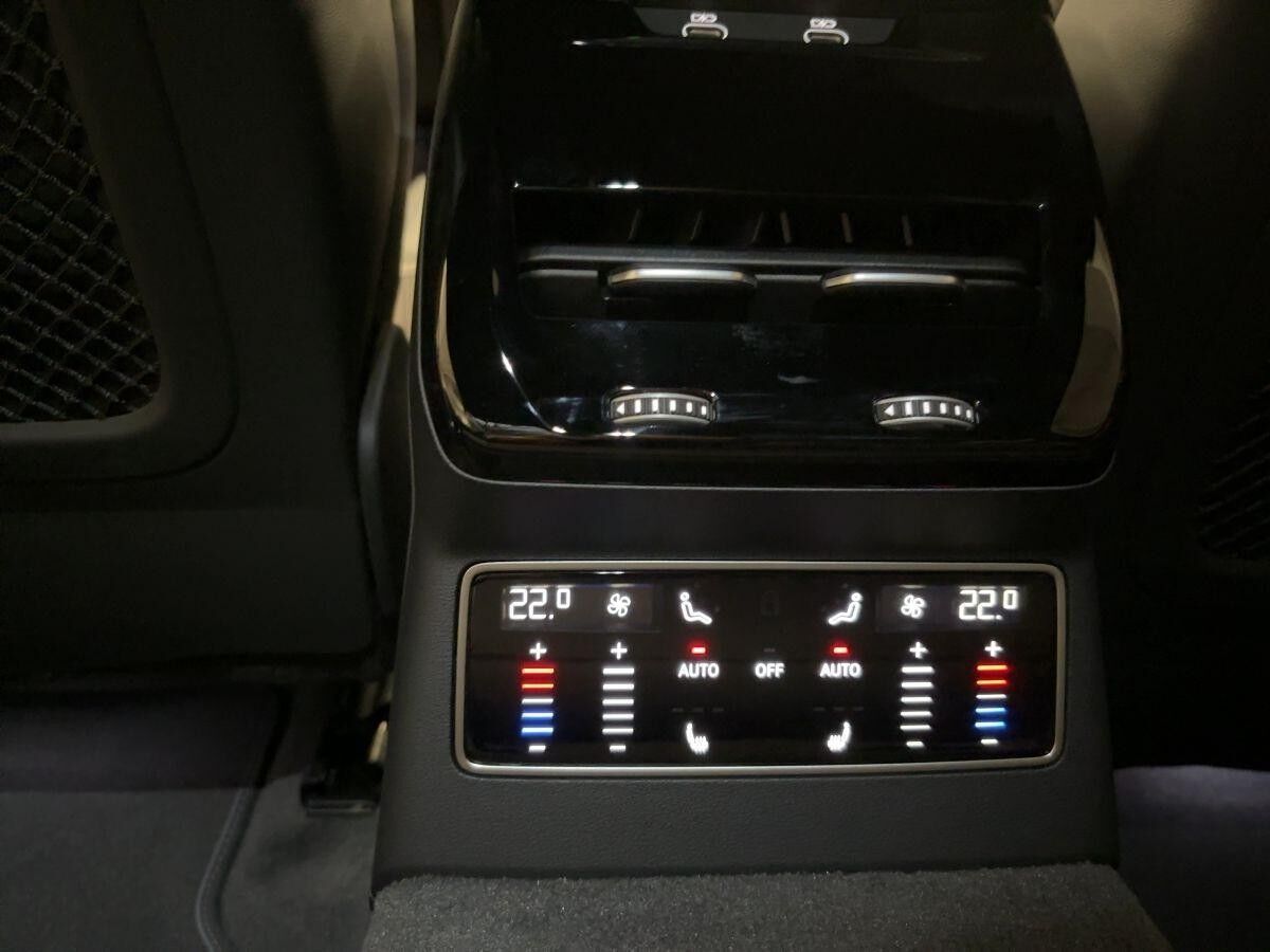 Audi A6 Avant TDI quattro S tronic