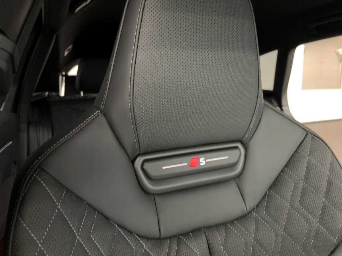 Audi A6 Avant TDI quattro S tronic