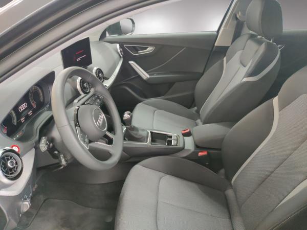 Audi Q2 Advanced 30 TFSI AHK/LED/Navi+/RFKam/02.30Garantie