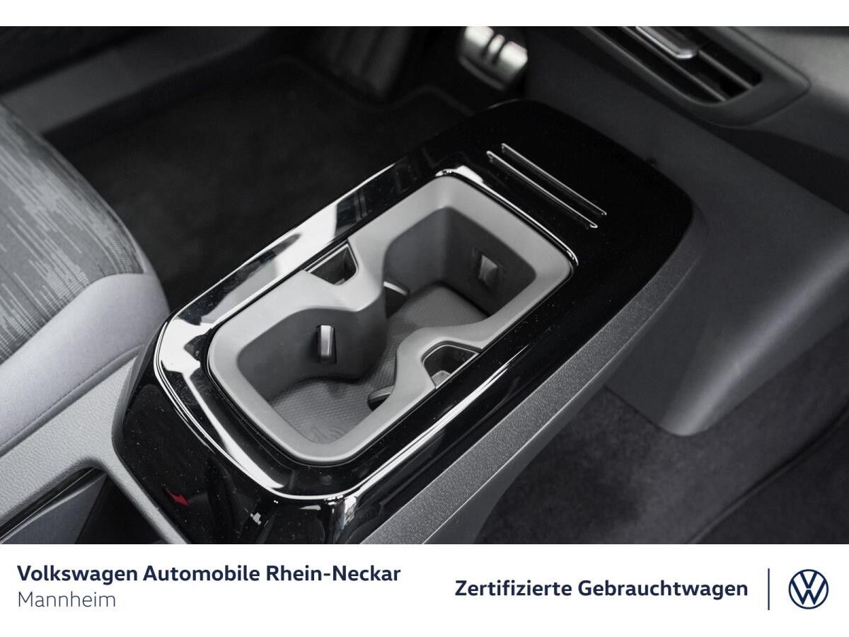 Volkswagen ID.5 Pro GAR 2030 Navi ACC IQ Light Wärmepumpe uvm