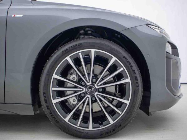 Audi A6 e-tron Avant performance AHK*HUD*PANO*360*MATRIX-LED