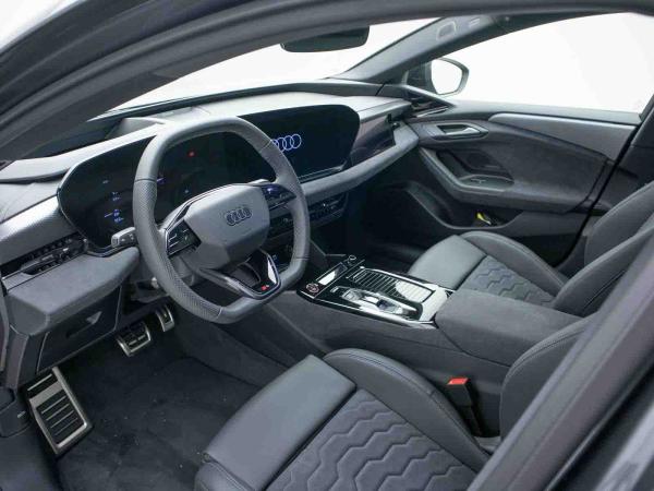 Audi A6 e-tron Avant performance AHK*HUD*PANO*360*MATRIX-LED