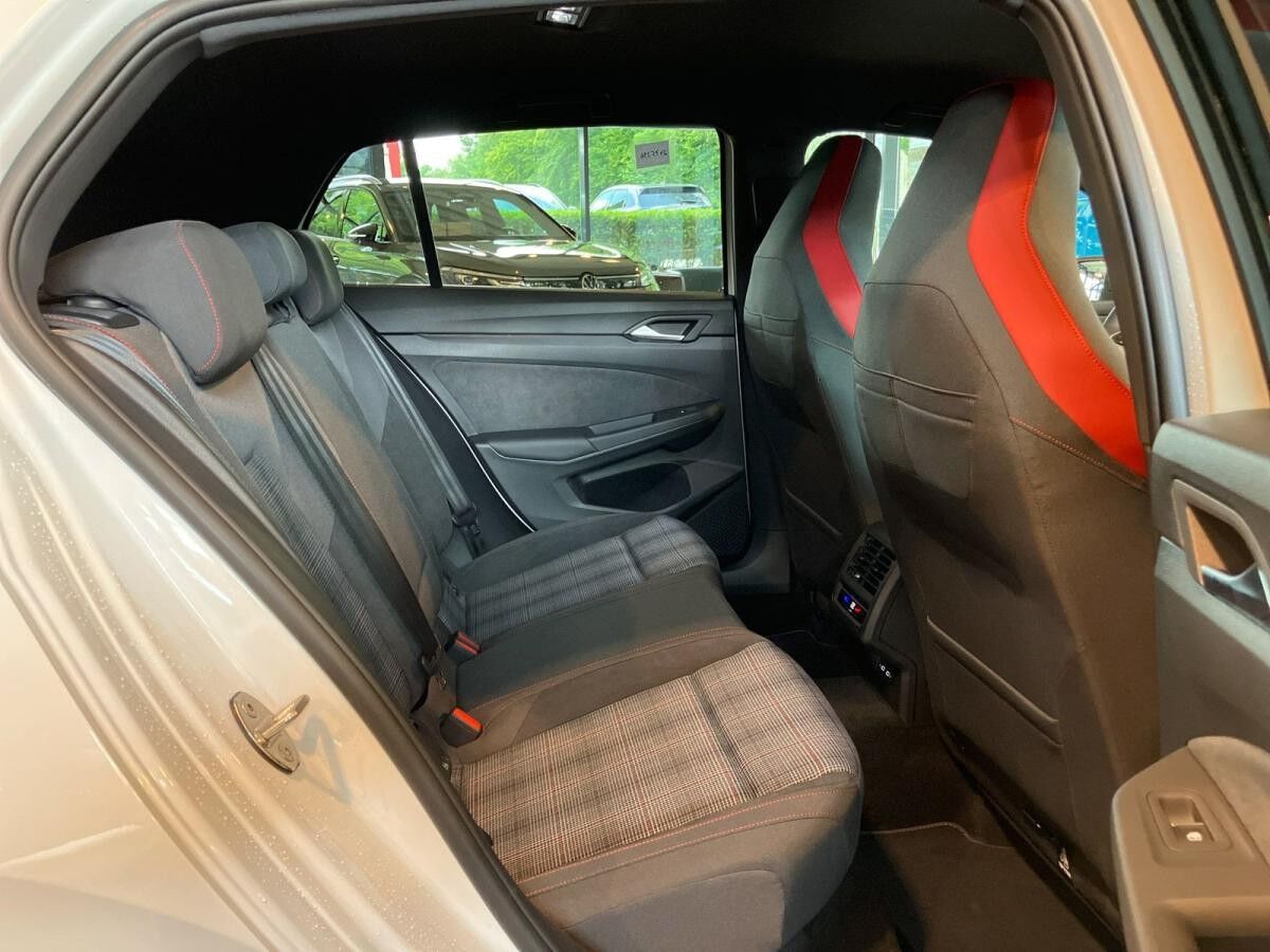 Volkswagen Golf GTI 2.0 TSI DSG Navi Rückfahrkamera CarPlay