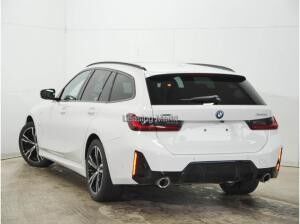 BMW 330 330e xDrive Touring M Sportpaket +Panorama +AHK