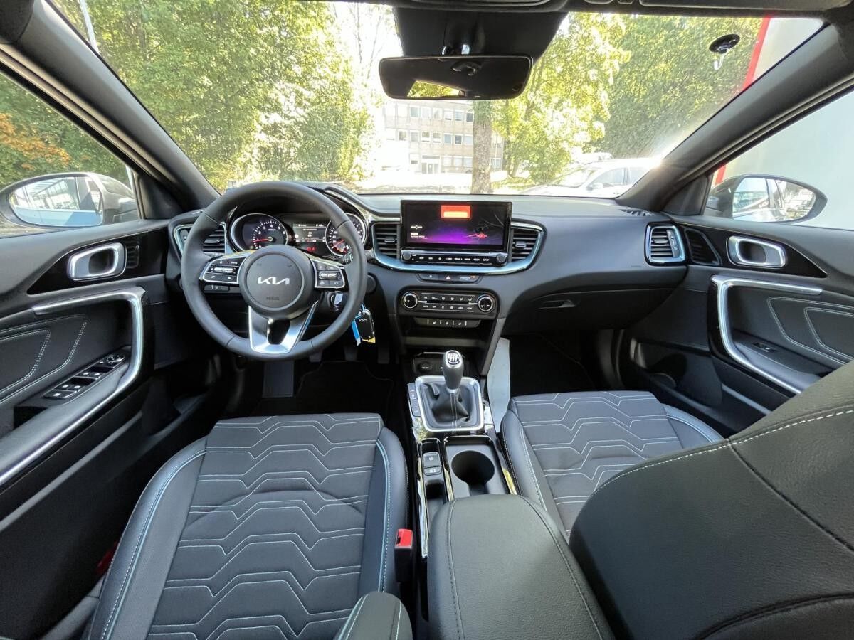 Kia Ceed SW 1.5 T-GDI DCT Platinum Sportswagon GD