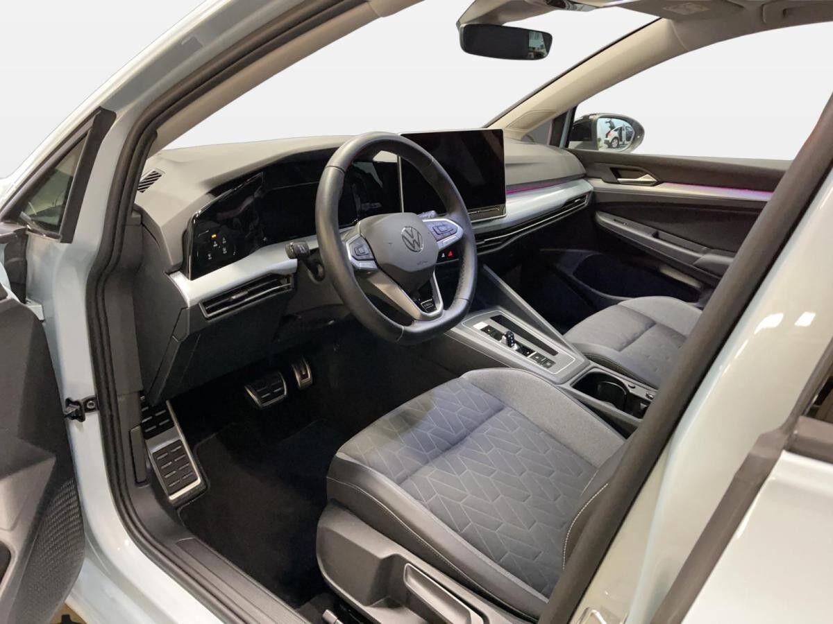 Volkswagen Golf VIII GOAL 1.5 eTSI DSG ACC AUT DynLicht LED