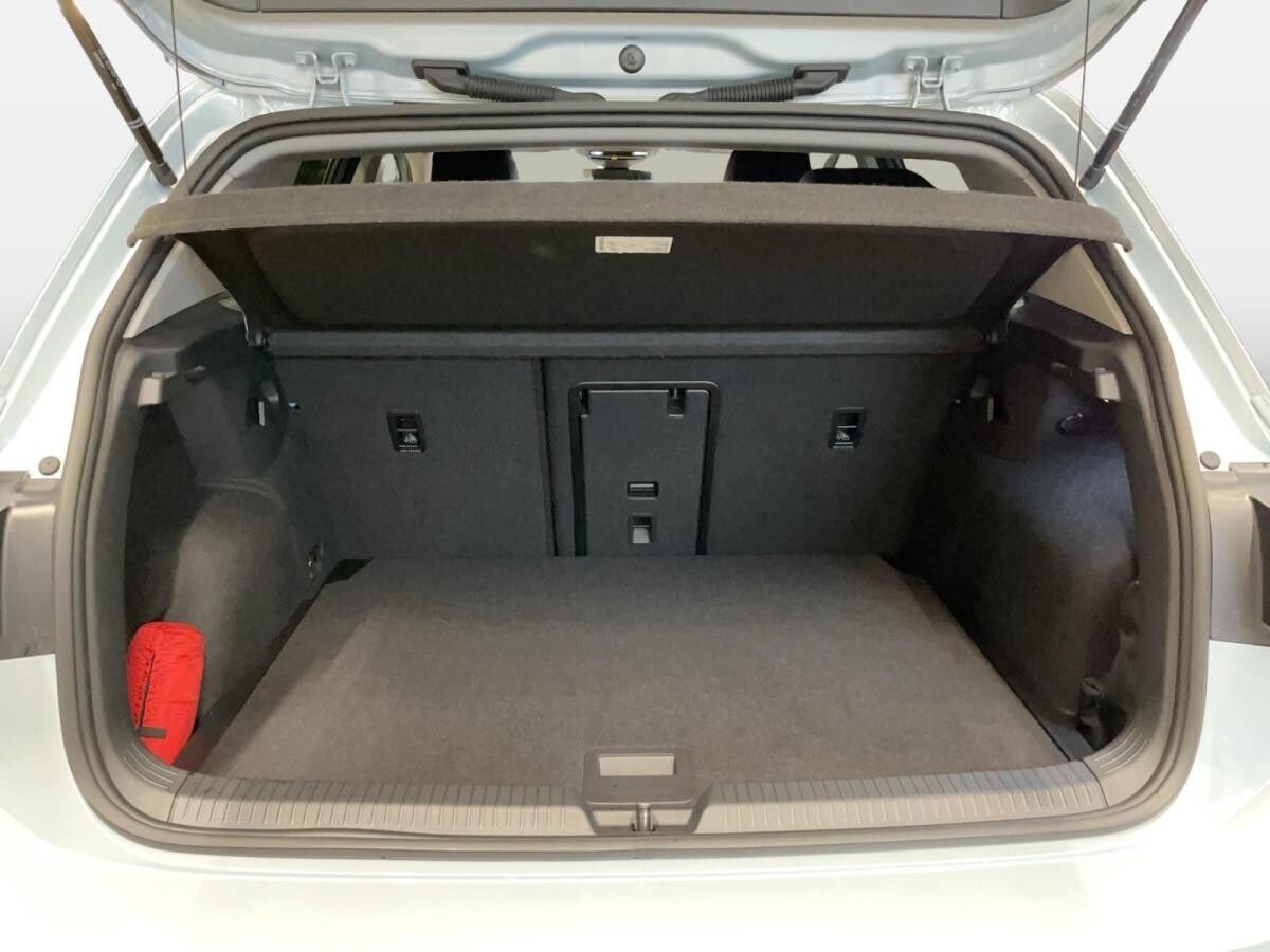 Volkswagen Golf VIII GOAL 1.5 eTSI DSG ACC AUT DynLicht LED