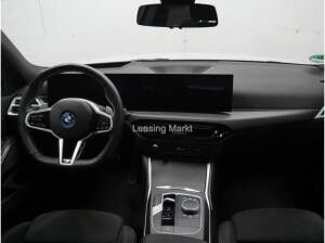 BMW 330 330e Limousine M Sportpaket Innovationspaket RFK