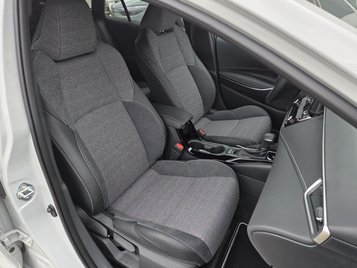 Toyota Corolla 1.8l Hybrid Touring Sports 💥 Teamplayer mit Technik-Paket 💥Bis zu 15 Jahre Garantie!