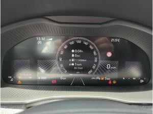 Skoda Kamiq Tour 1,0 TSI 70 kW 5-Gang-Schaltgetriebe* AHK/17 Zoll* !SOFORT VERFÜGBAR!