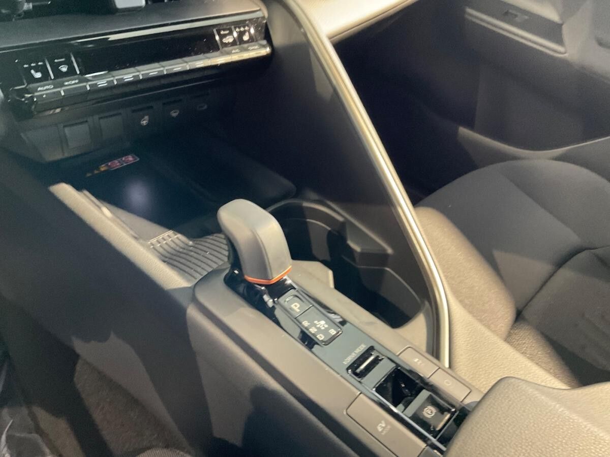 Toyota C-HR 1,8 l Hybrid 4x2 Teamplayer CVT inkl. kostenlosem Fahrradträger