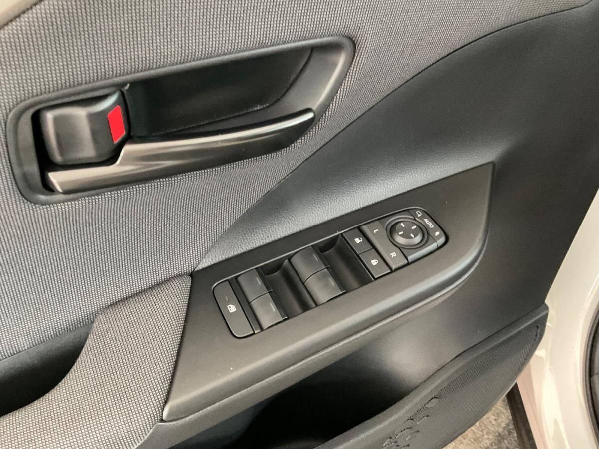 Toyota C-HR 1,8 l Hybrid 4x2 Teamplayer CVT inkl. kostenlosem Fahrradträger