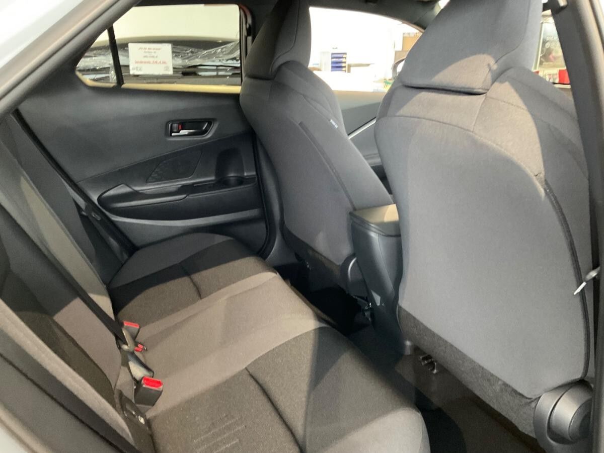 Toyota C-HR 1,8 l Hybrid 4x2 Teamplayer CVT inkl. kostenlosem Fahrradträger