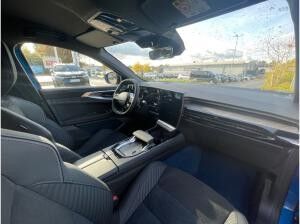 Renault Rafale Esprit Alpine E-Tech Plug-in Hybrid 300 Renault Rafale Esprit Alpine E-Tech Plug-in Hybrid 300