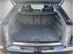 Audi SQ8 TFSI quattro tiptronic