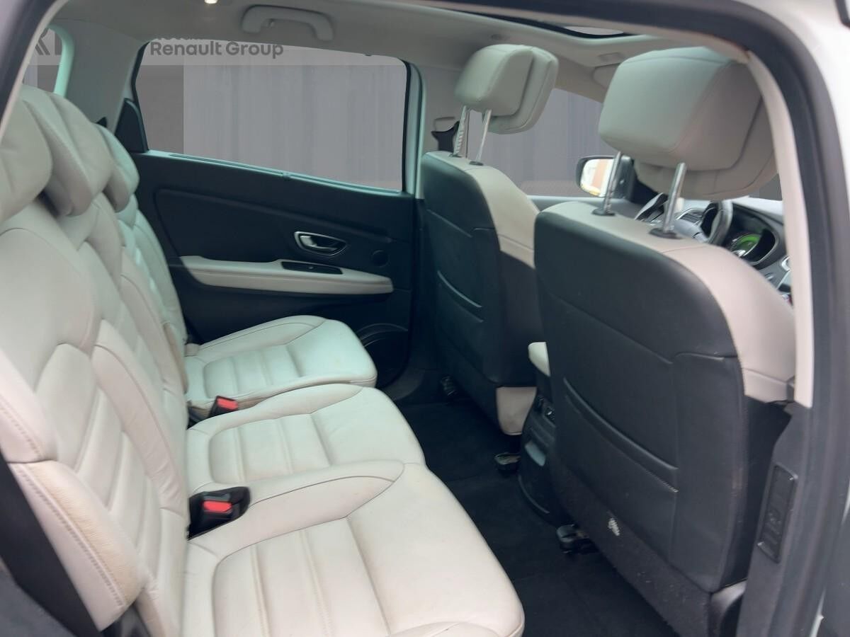 Renault Grand Scenic dCi 150 BOSE Automatik ACC HuD Pano